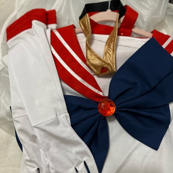 Sailor Mars Cosplay - Picture 4 of 6